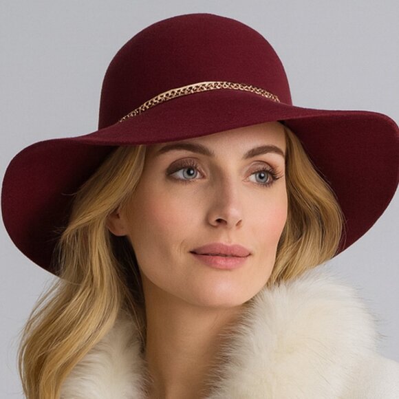 Wool  Gold Trim had red - Picture 1 of 2